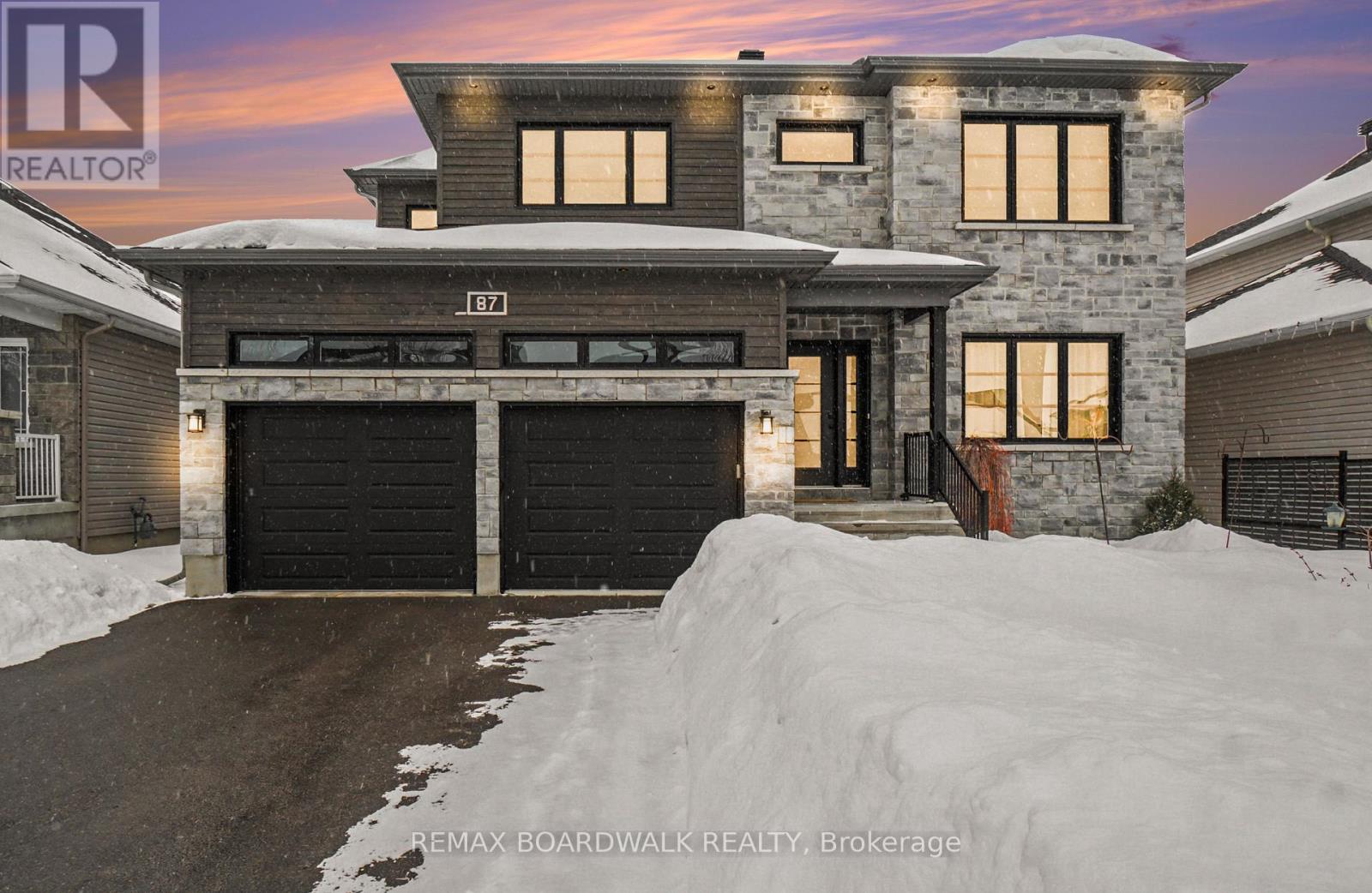 87 COBBLESTONE DRIVE, Russell, Ontario