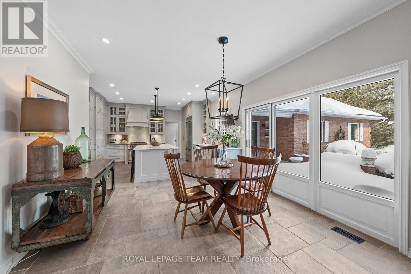 5557 Pettapiece Crescent, Ottawa, Ontario  K4M 1C5 - Photo 13 - X12823734