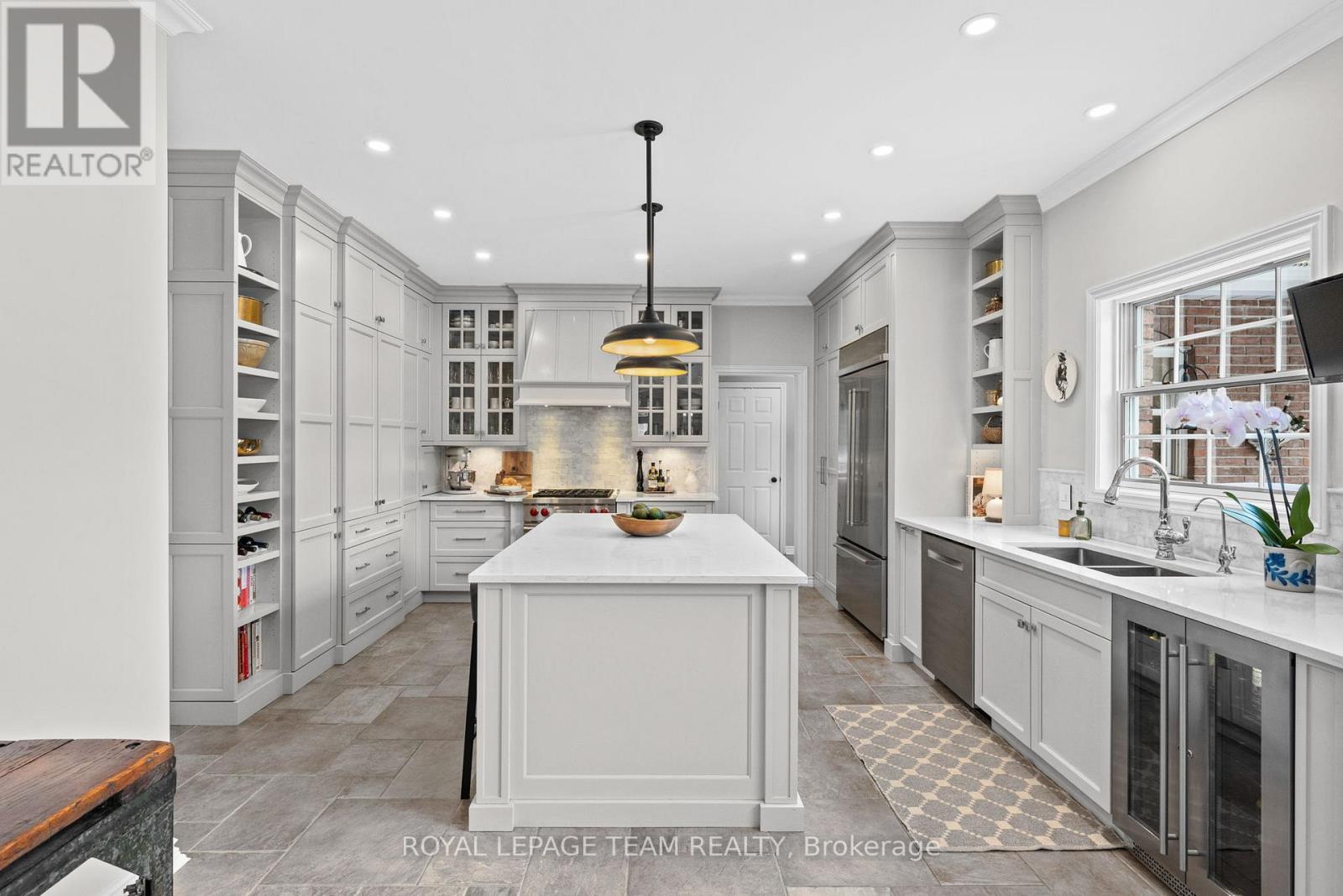 5557 Pettapiece Crescent, Ottawa, Ontario  K4M 1C5 - Photo 14 - X12823734