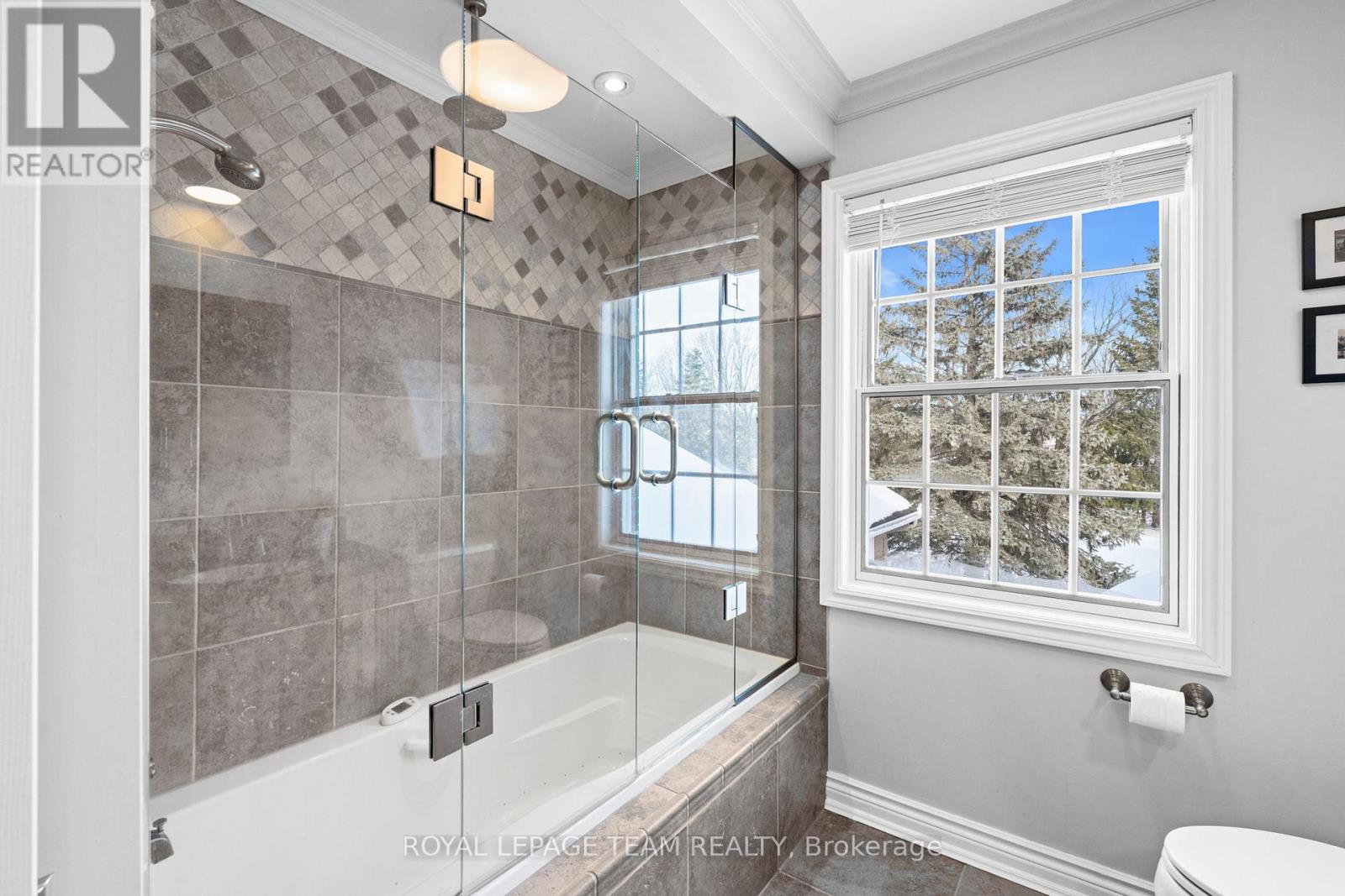 5557 Pettapiece Crescent, Ottawa, Ontario  K4M 1C5 - Photo 37 - X12823734