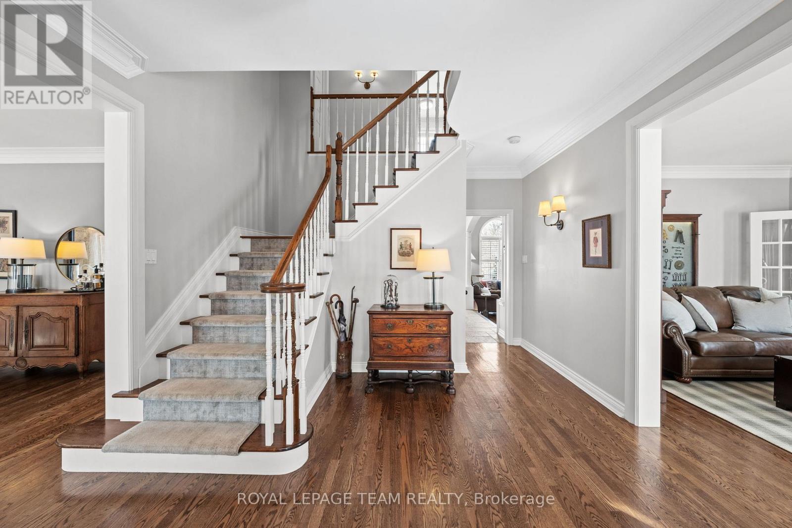 5557 Pettapiece Crescent, Ottawa, Ontario  K4M 1C5 - Photo 7 - X12823734