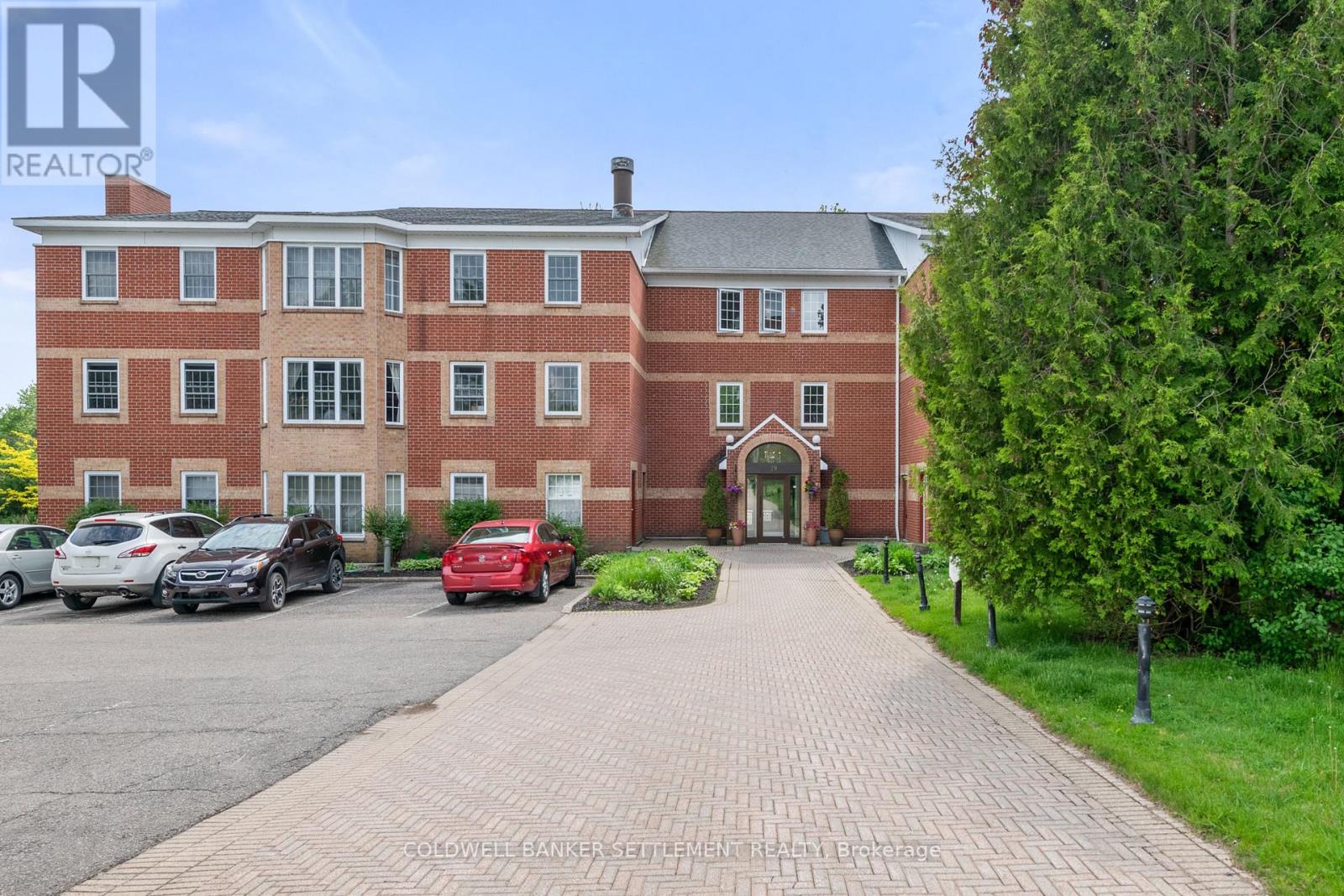 201 - 19 John Street, Perth, Ontario K7H 1T8 - Photo 12 - X12823704