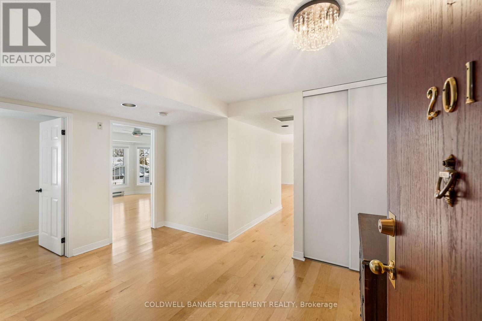 201 - 19 John Street, Perth, Ontario K7H 1T8 - Photo 15 - X12823704