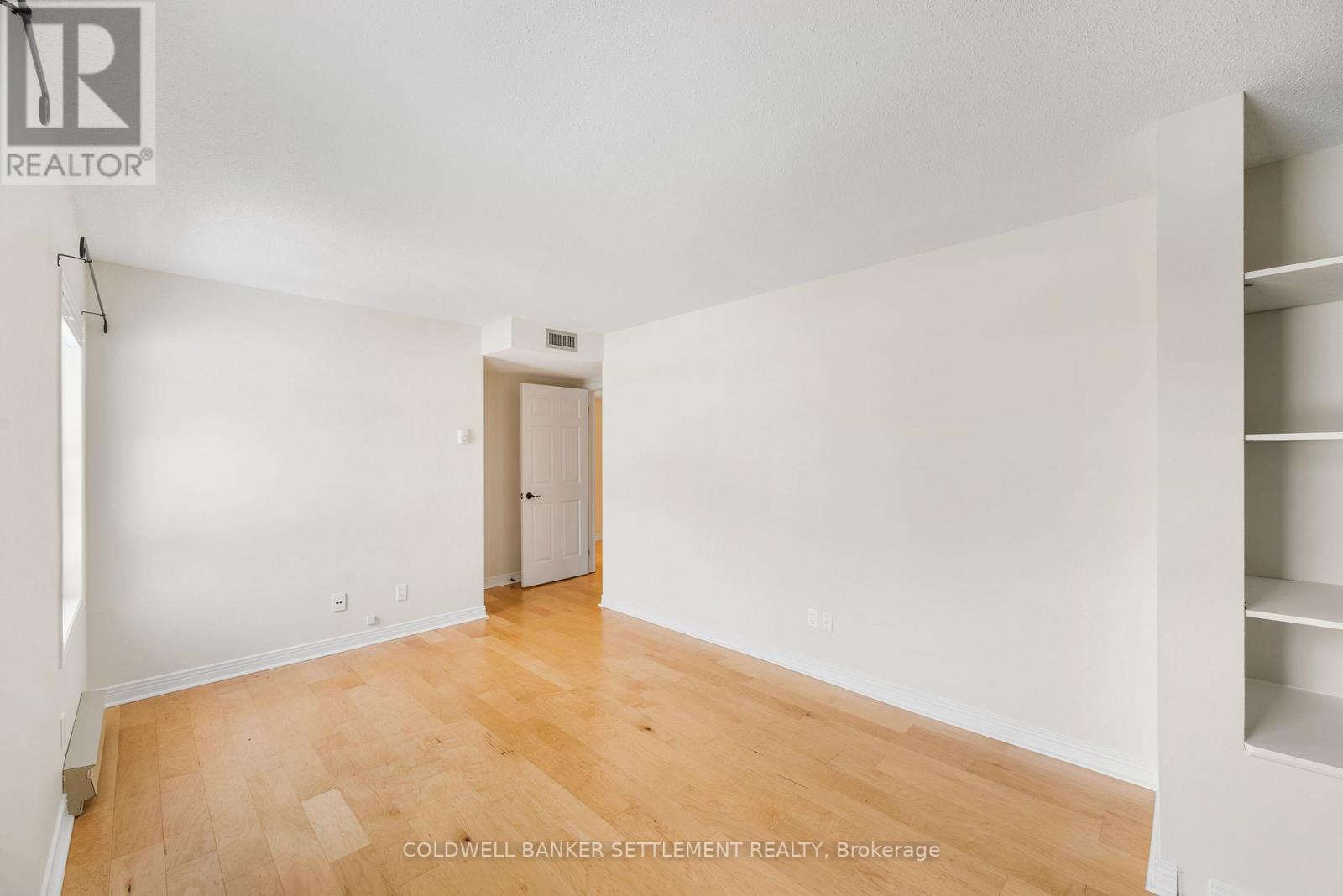 201 - 19 John Street, Perth, Ontario K7H 1T8 - Photo 21 - X12823704