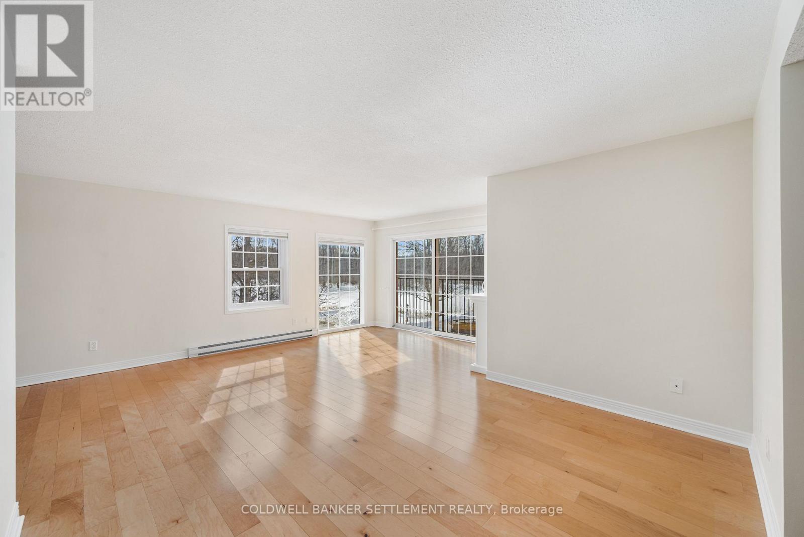 201 - 19 John Street, Perth, Ontario K7H 1T8 - Photo 31 - X12823704