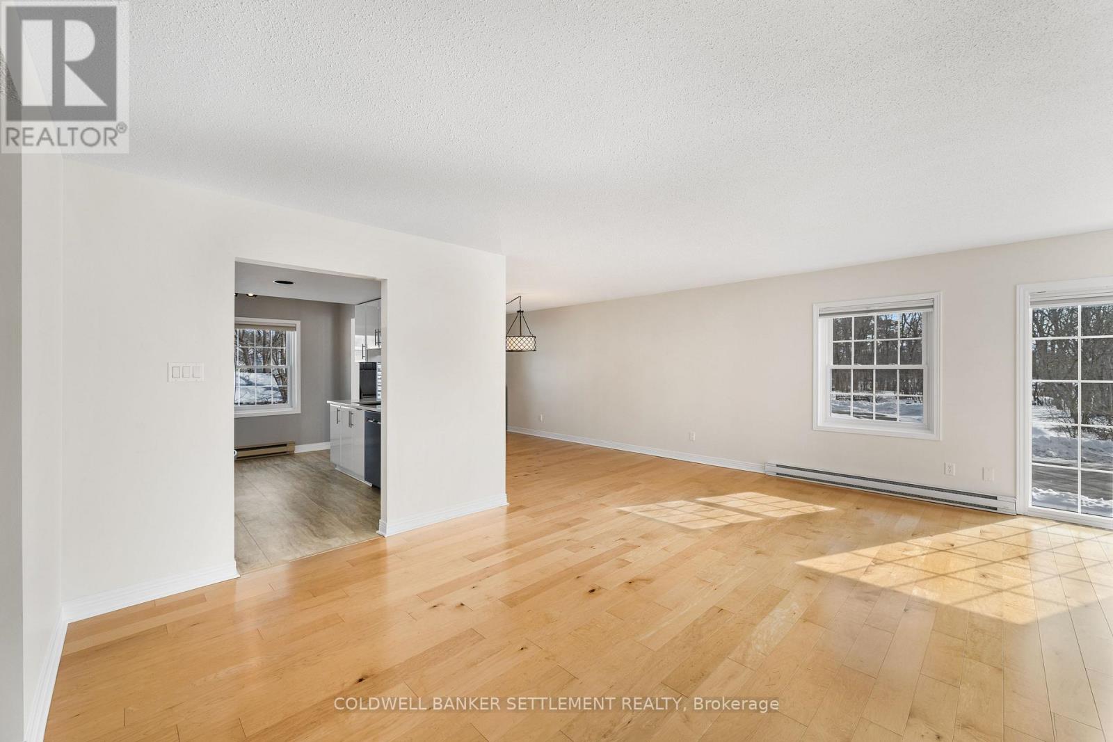 201 - 19 John Street, Perth, Ontario K7H 1T8 - Photo 32 - X12823704