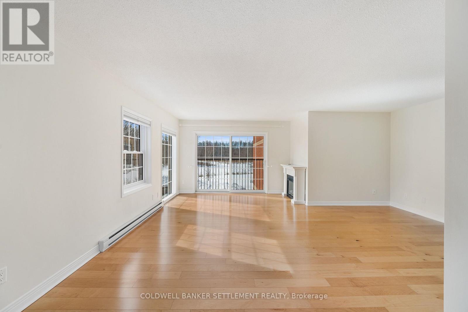 201 - 19 John Street, Perth, Ontario K7H 1T8 - Photo 33 - X12823704