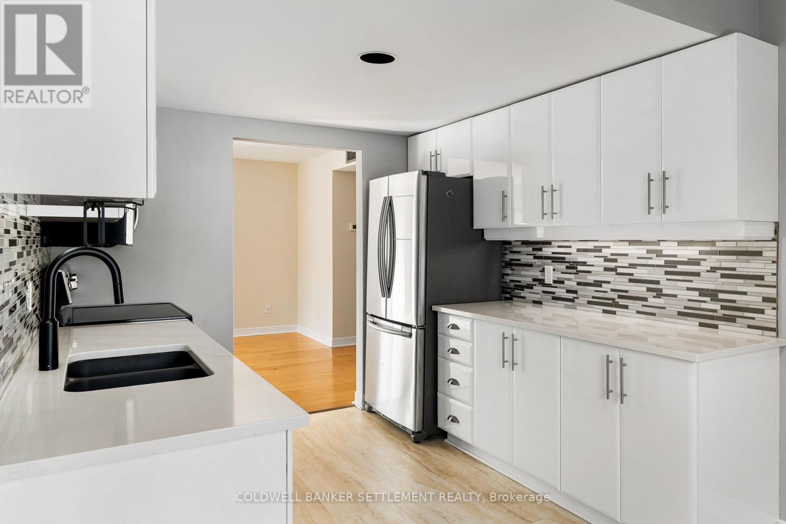 201 - 19 John Street, Perth, Ontario K7H 1T8 - Photo 44 - X12823704