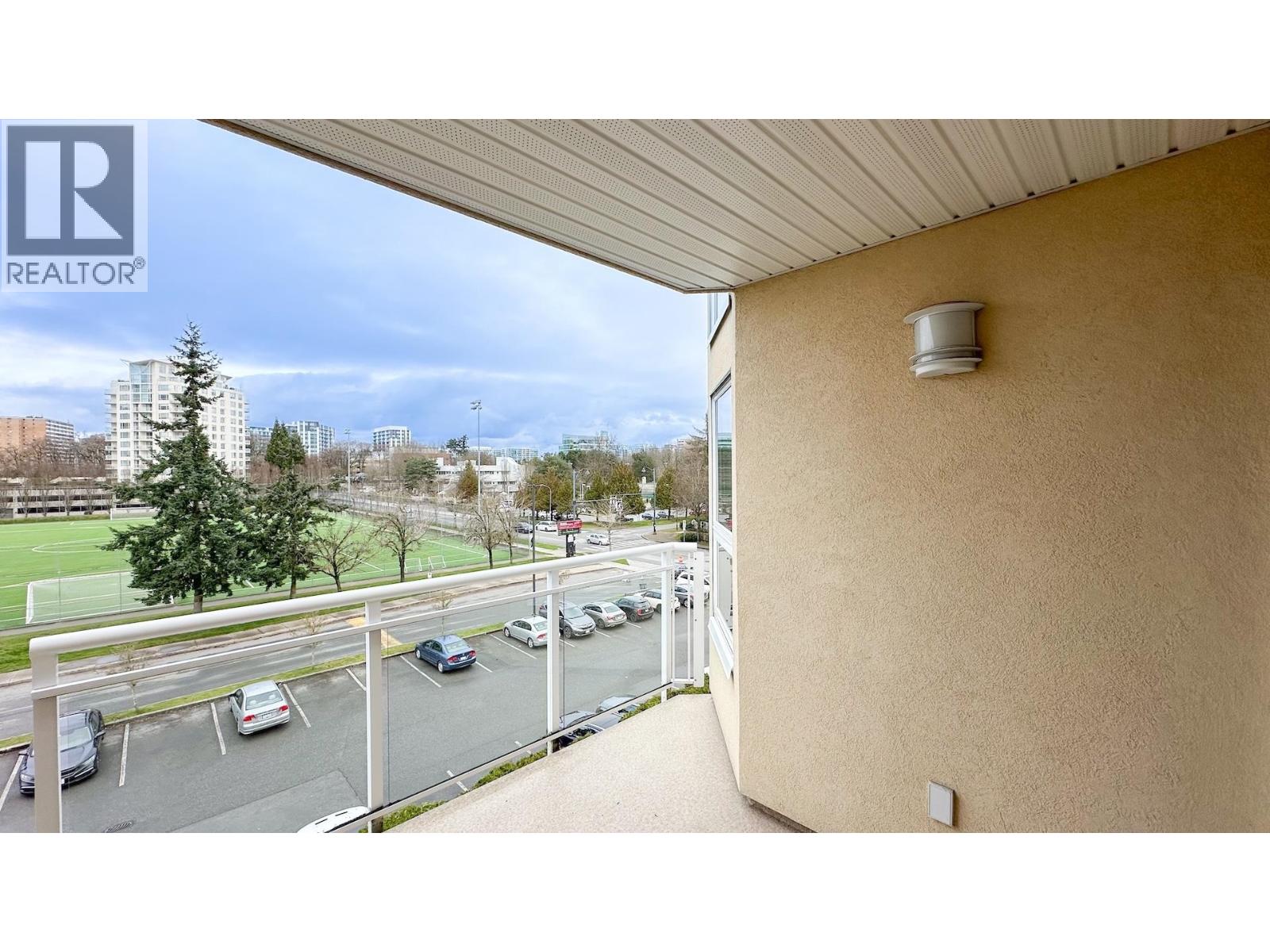 304 7251 Minoru Boulevard, Richmond, British Columbia  V6Y 3P5 - Photo 9 - R3093875