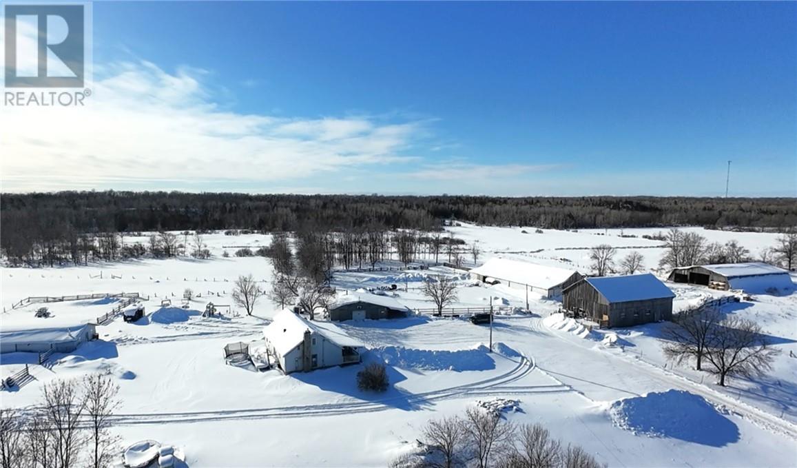 15339 Hwy 6, Manitowaning, Ontario  P0P 1N0 - Photo 2 - 2126114