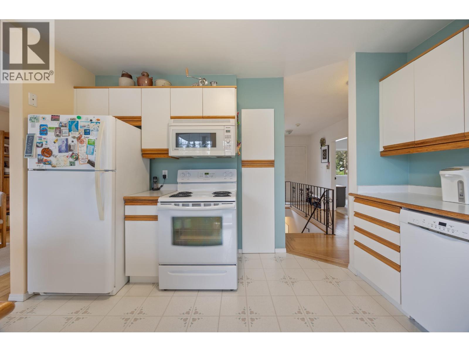 8608 Buller Avenue, Burnaby, British Columbia  V5J 4V3 - Photo 14 - R3093885