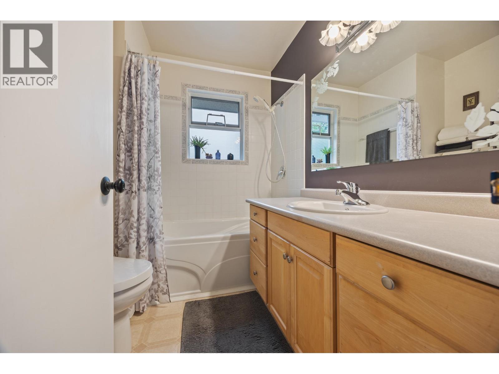 8608 Buller Avenue, Burnaby, British Columbia  V5J 4V3 - Photo 17 - R3093885