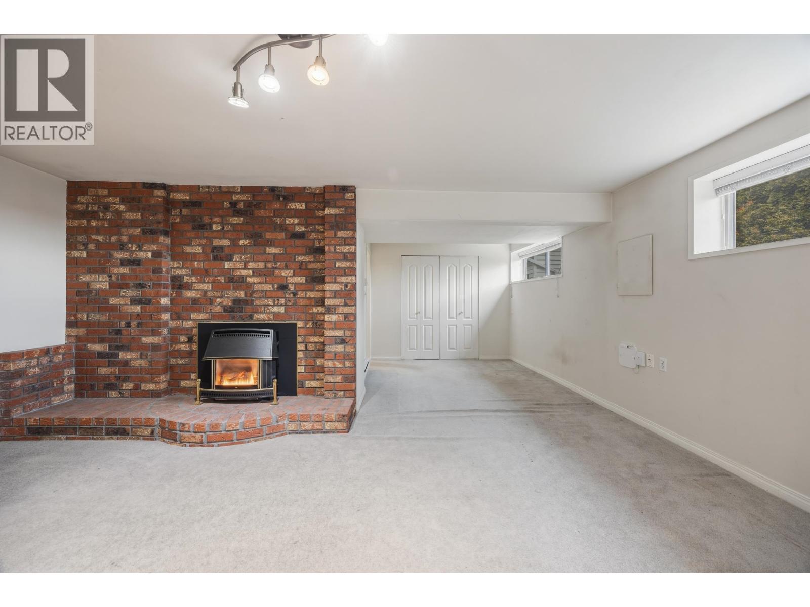 8608 Buller Avenue, Burnaby, British Columbia  V5J 4V3 - Photo 22 - R3093885