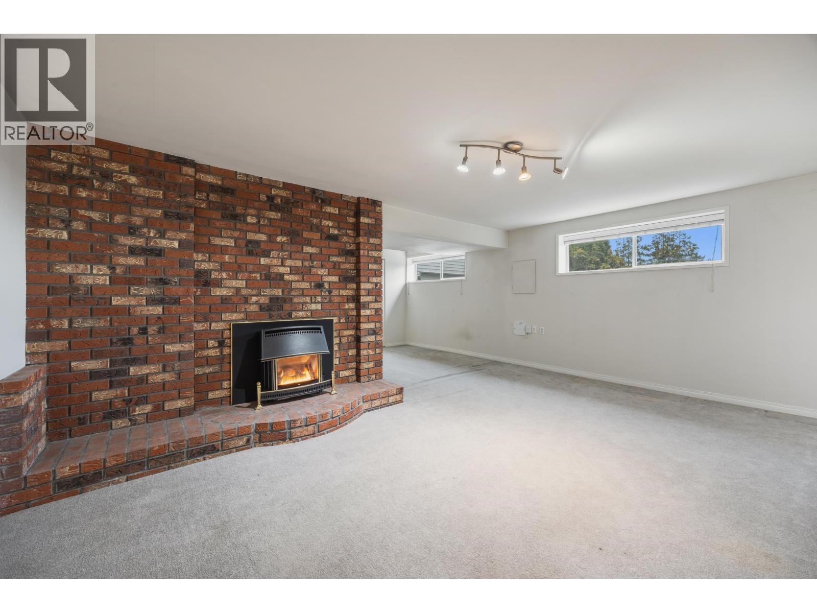 8608 Buller Avenue, Burnaby, British Columbia  V5J 4V3 - Photo 23 - R3093885