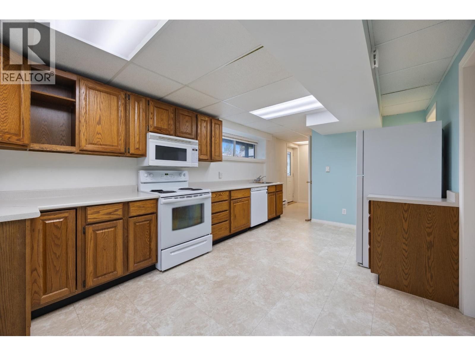 8608 Buller Avenue, Burnaby, British Columbia  V5J 4V3 - Photo 29 - R3093885