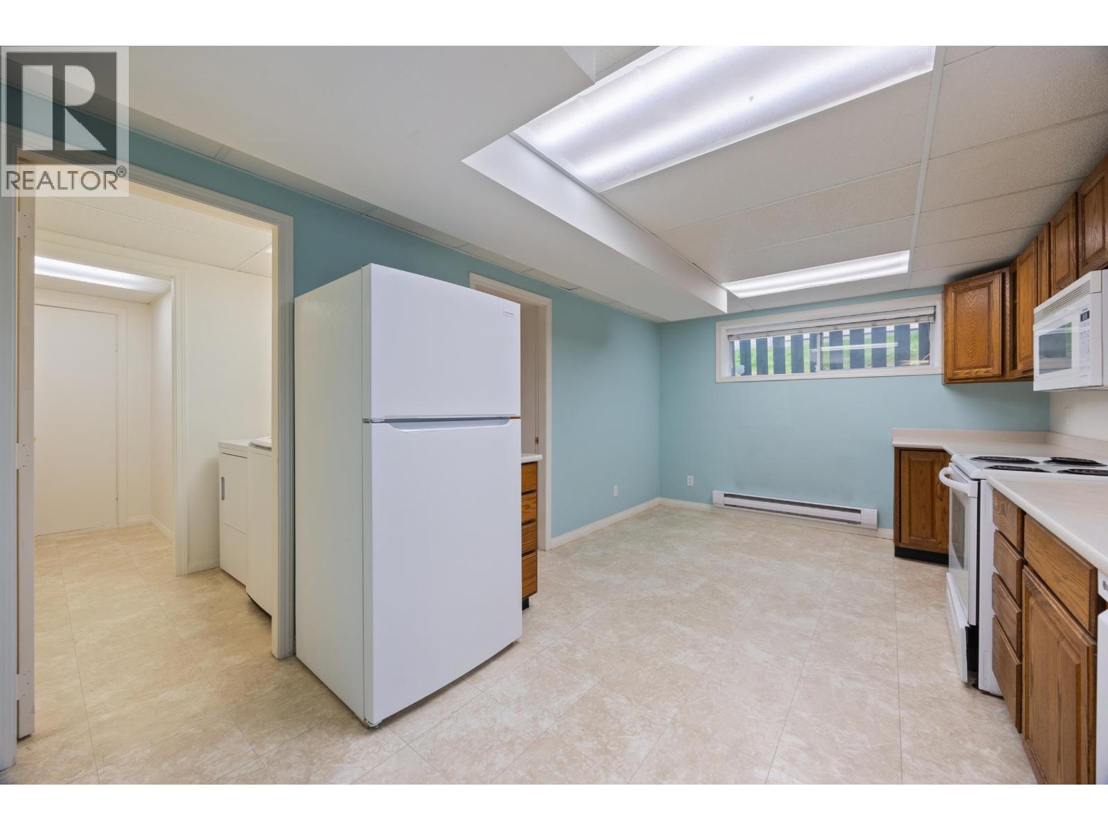 8608 Buller Avenue, Burnaby, British Columbia  V5J 4V3 - Photo 30 - R3093885