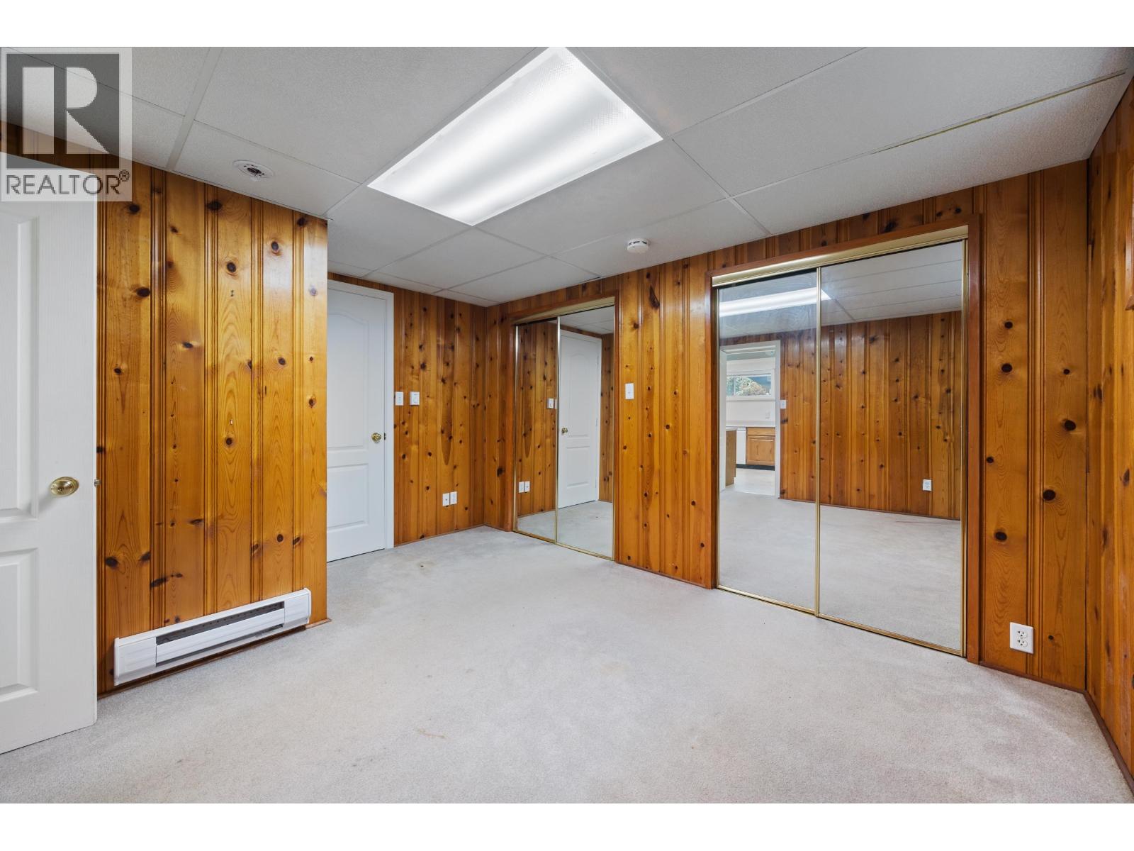 8608 Buller Avenue, Burnaby, British Columbia  V5J 4V3 - Photo 32 - R3093885