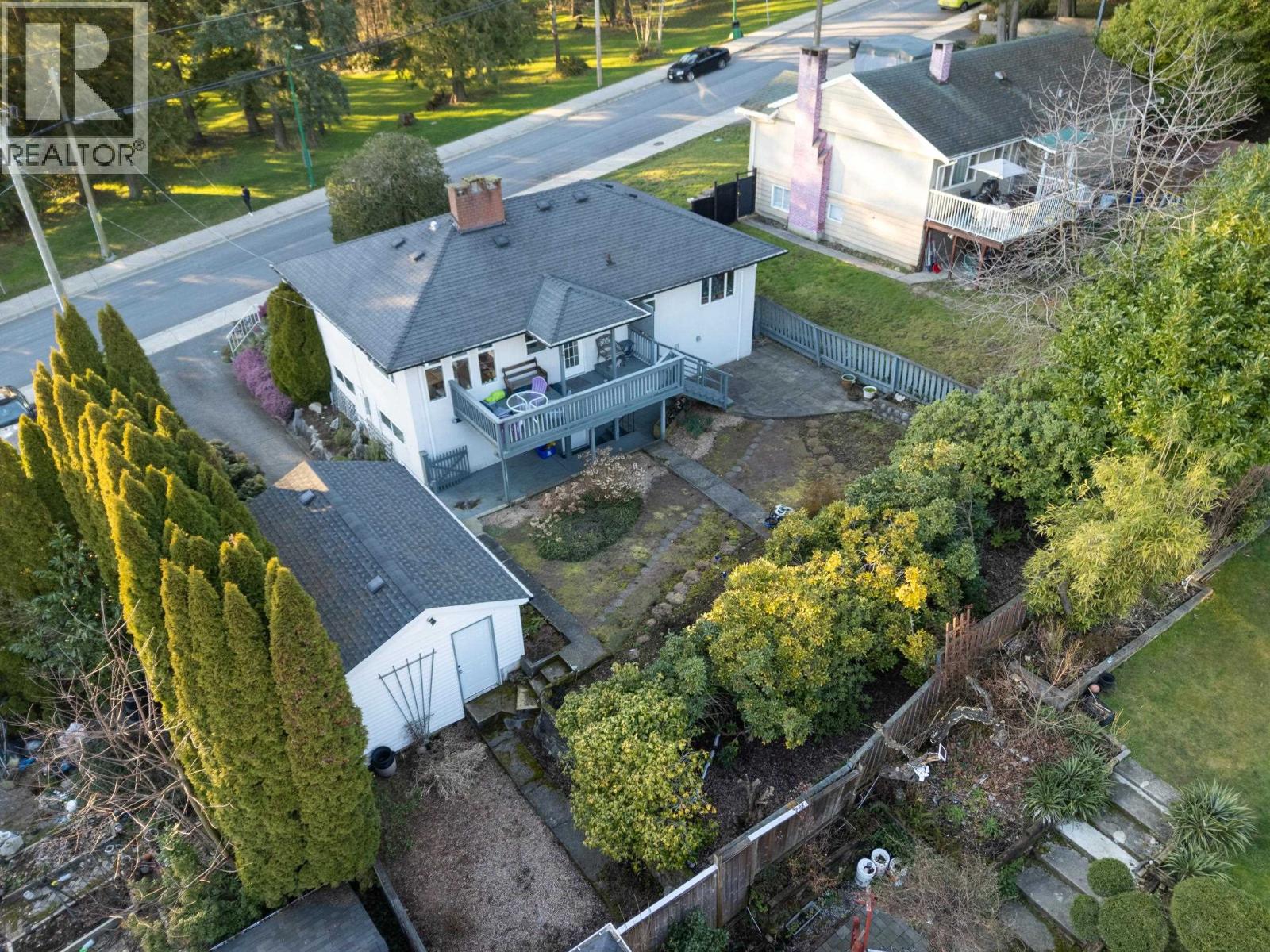 8608 Buller Avenue, Burnaby, British Columbia  V5J 4V3 - Photo 40 - R3093885