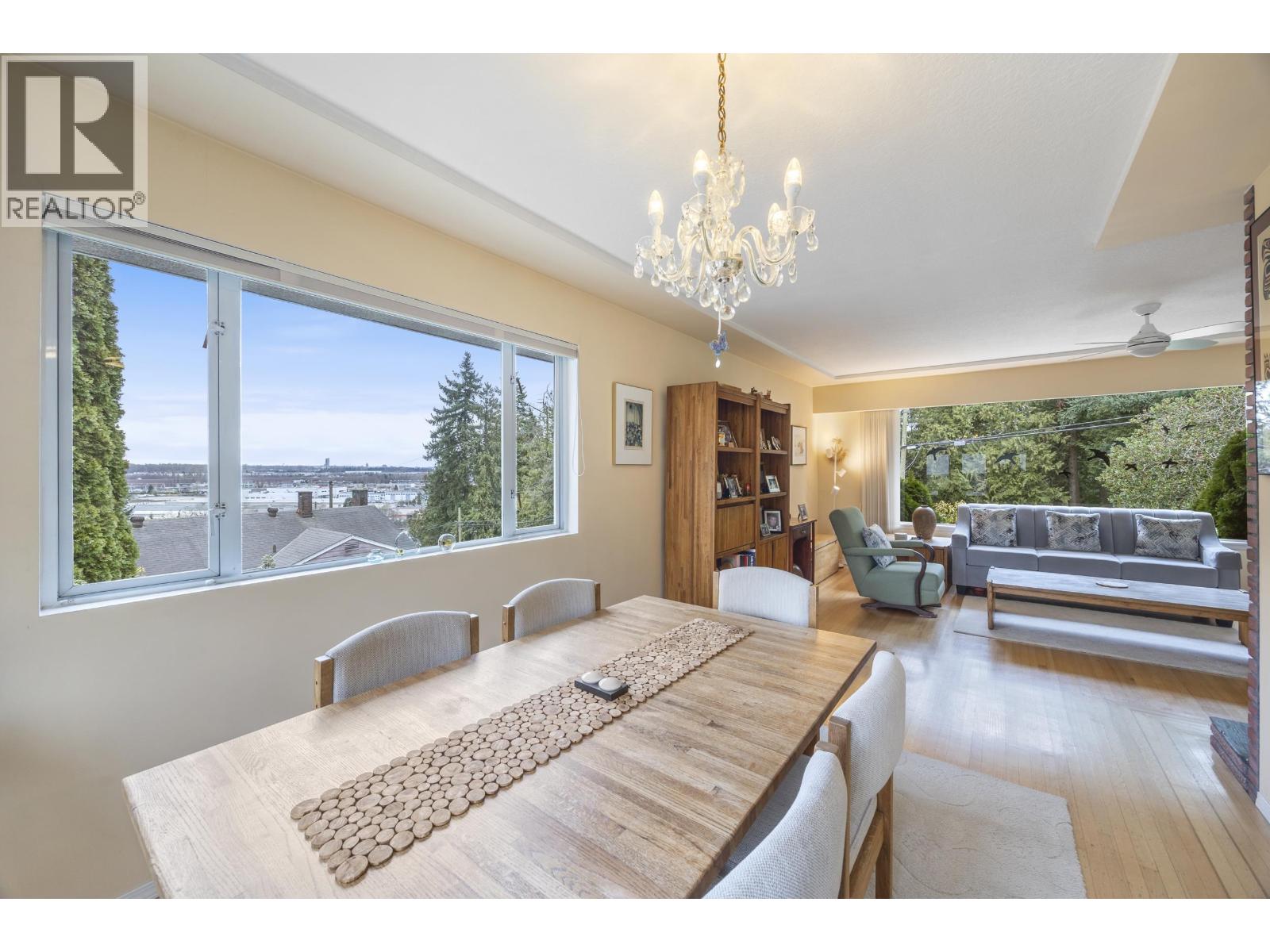 8608 Buller Avenue, Burnaby, British Columbia  V5J 4V3 - Photo 9 - R3093885