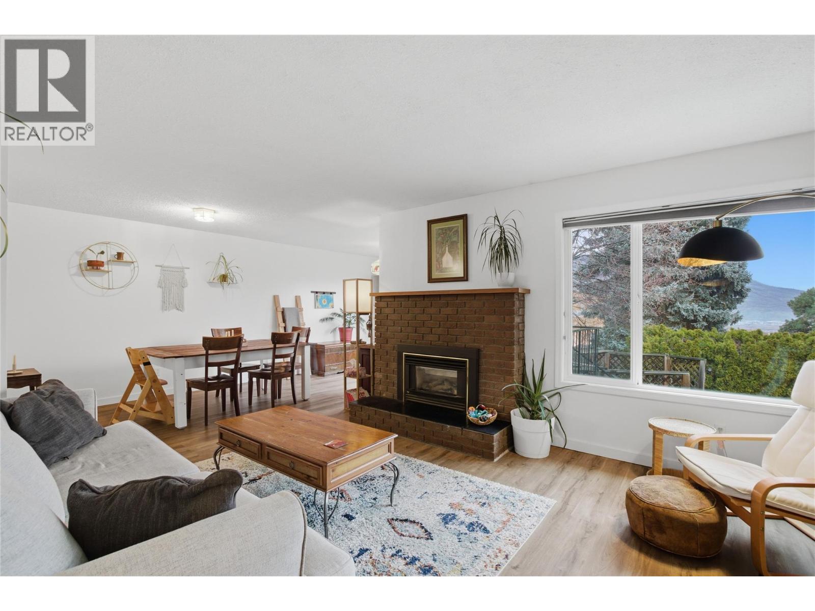 1562 Southview Terrace, Kamloops, British Columbia  V2B 7R5 - Photo 5 - 10374541