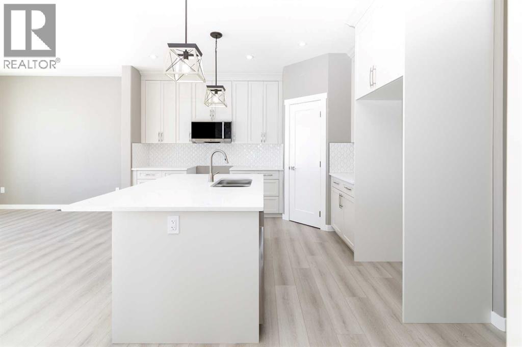 55 Everson Close, Red Deer, Alberta  T4P 3H8 - Photo 4 - A2284203