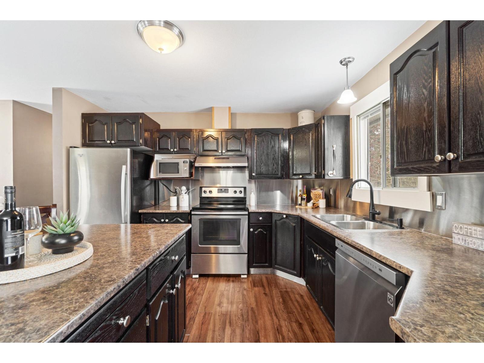 8867 Hazel Street, Chilliwack Proper South, Chilliwack, British Columbia  V2P 7C1 - Photo 8 - R3092620