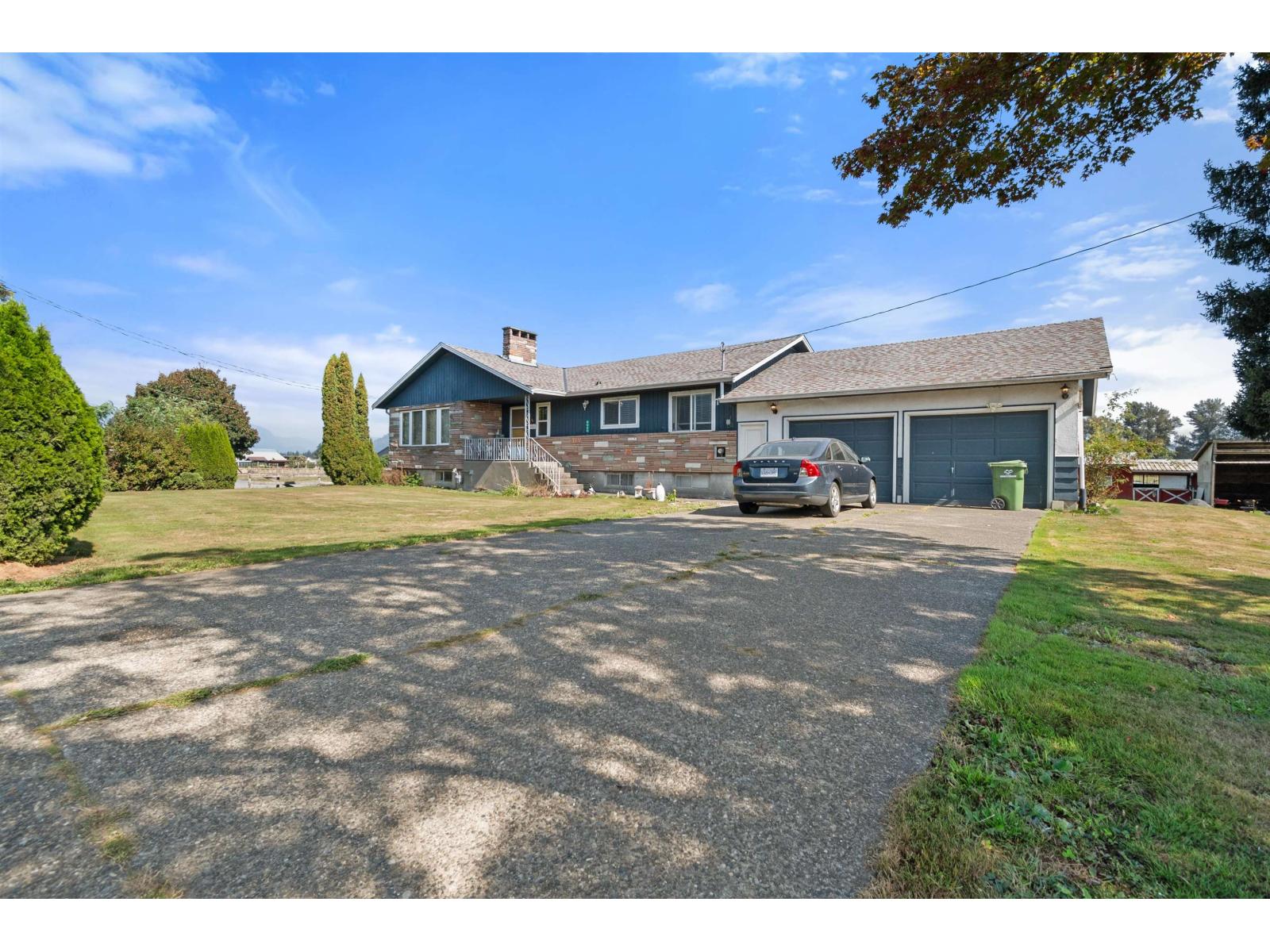 6050 Chadsey Road, Greendale, Chilliwack, British Columbia  V2R 4P2 - Photo 2 - R3051113