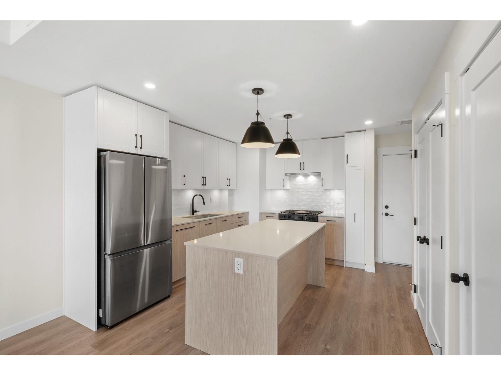 505 27218 Aldergrove Town Centre Drive, Langley, British Columbia  V4W 3N7 - Photo 3 - R3092381