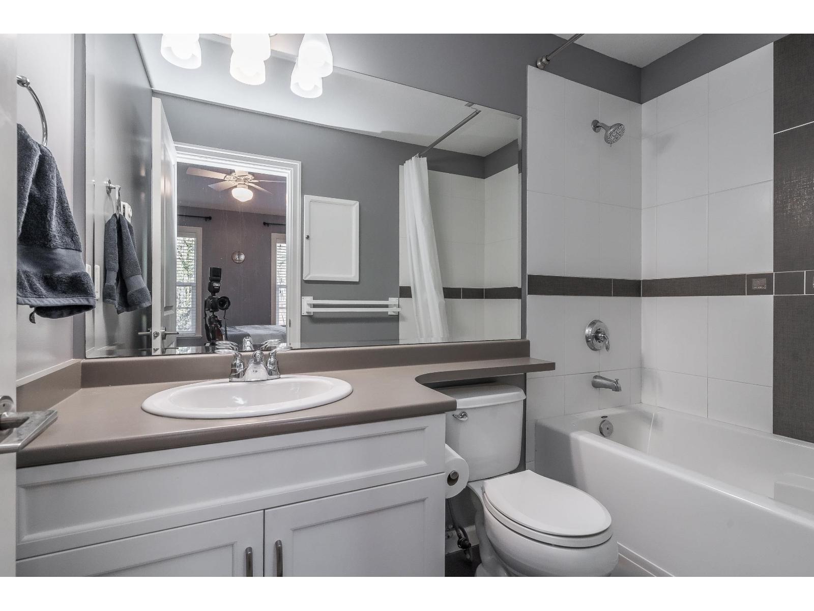 20854 72 Avenue, Langley, British Columbia  V2Y 0J1 - Photo 25 - R3093437