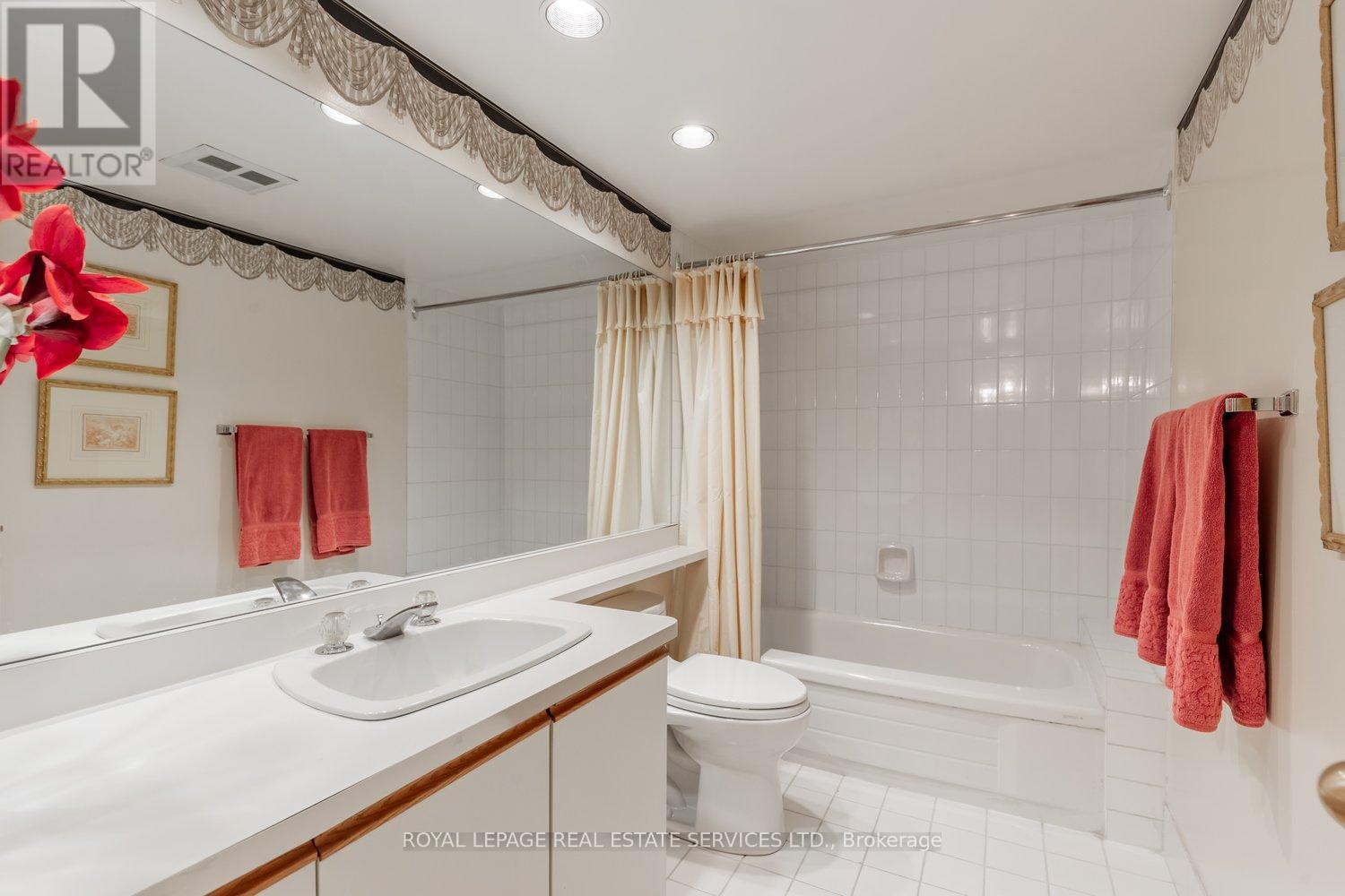 403 - 900 Yonge Street, Toronto, Ontario  M4W 3P5 - Photo 26 - C12823616