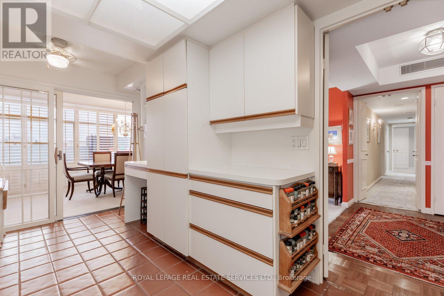 403 - 900 Yonge Street, Toronto, Ontario  M4W 3P5 - Photo 6 - C12823616