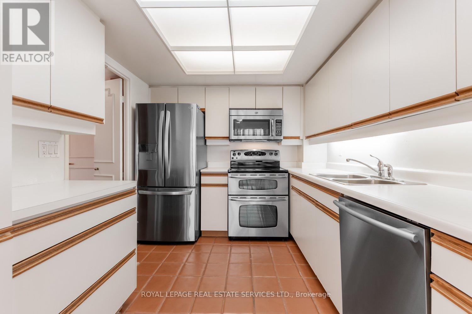 403 - 900 Yonge Street, Toronto, Ontario  M4W 3P5 - Photo 7 - C12823616