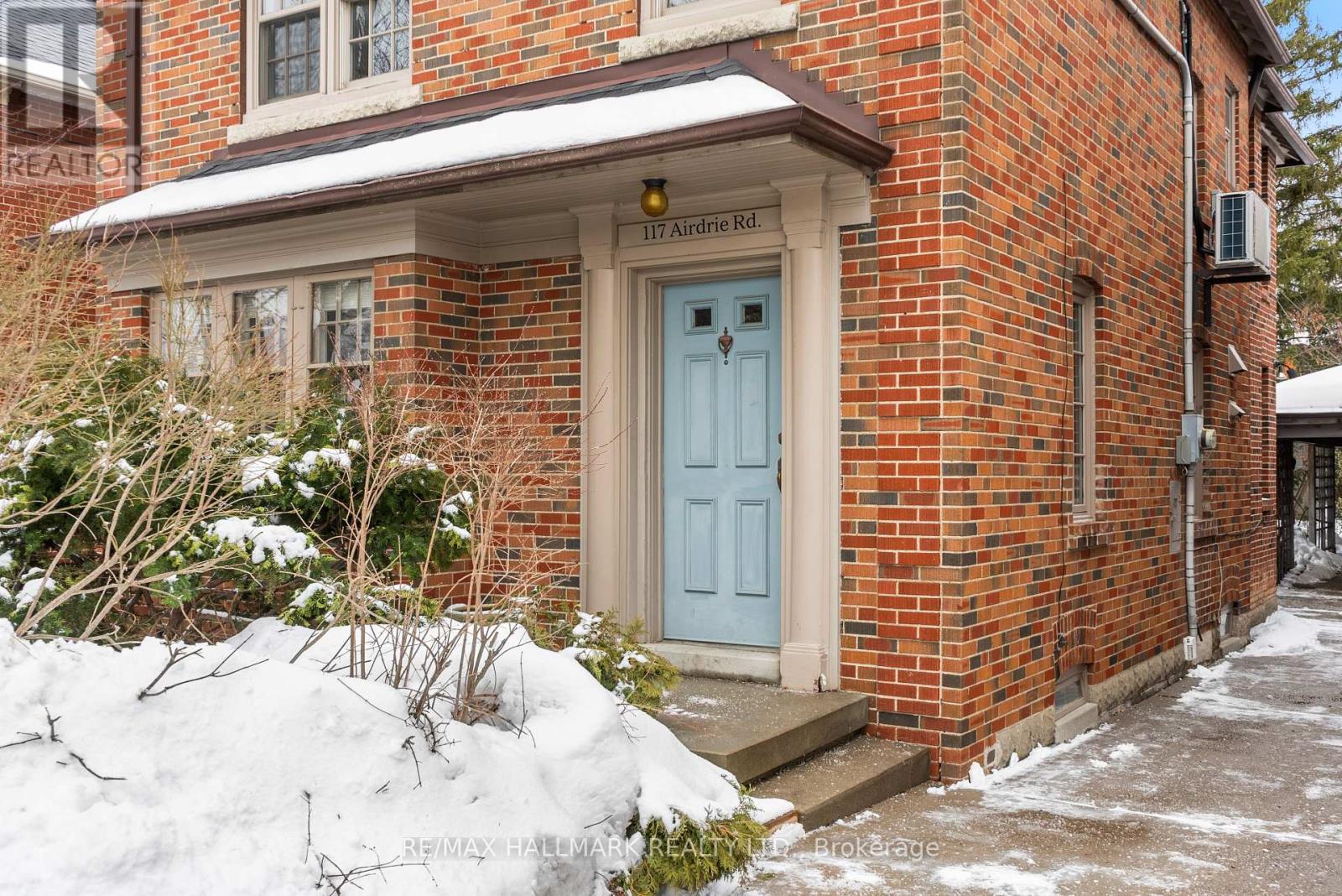 117 Airdrie Road, Toronto, Ontario  M4G 1M6 - Photo 2 - C12823622