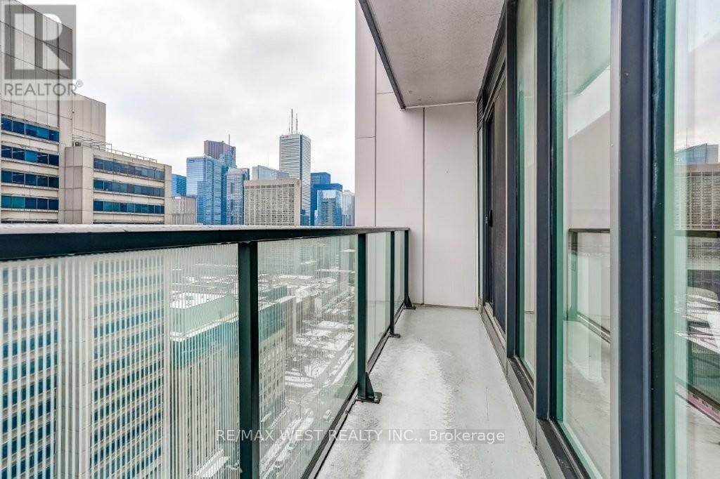 2210 - 426 University Avenue, Toronto, Ontario  M5G 1S9 - Photo 21 - C12823644