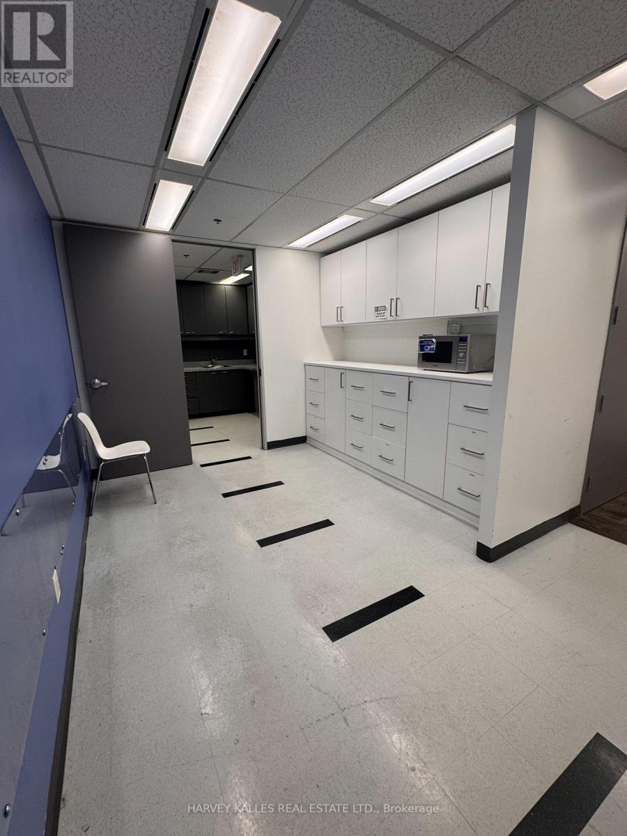 301 - 45 Sheppard Avenue E, Toronto (Willowdale East), Ontario  M2N 5N1 - Photo 11 - C12823696