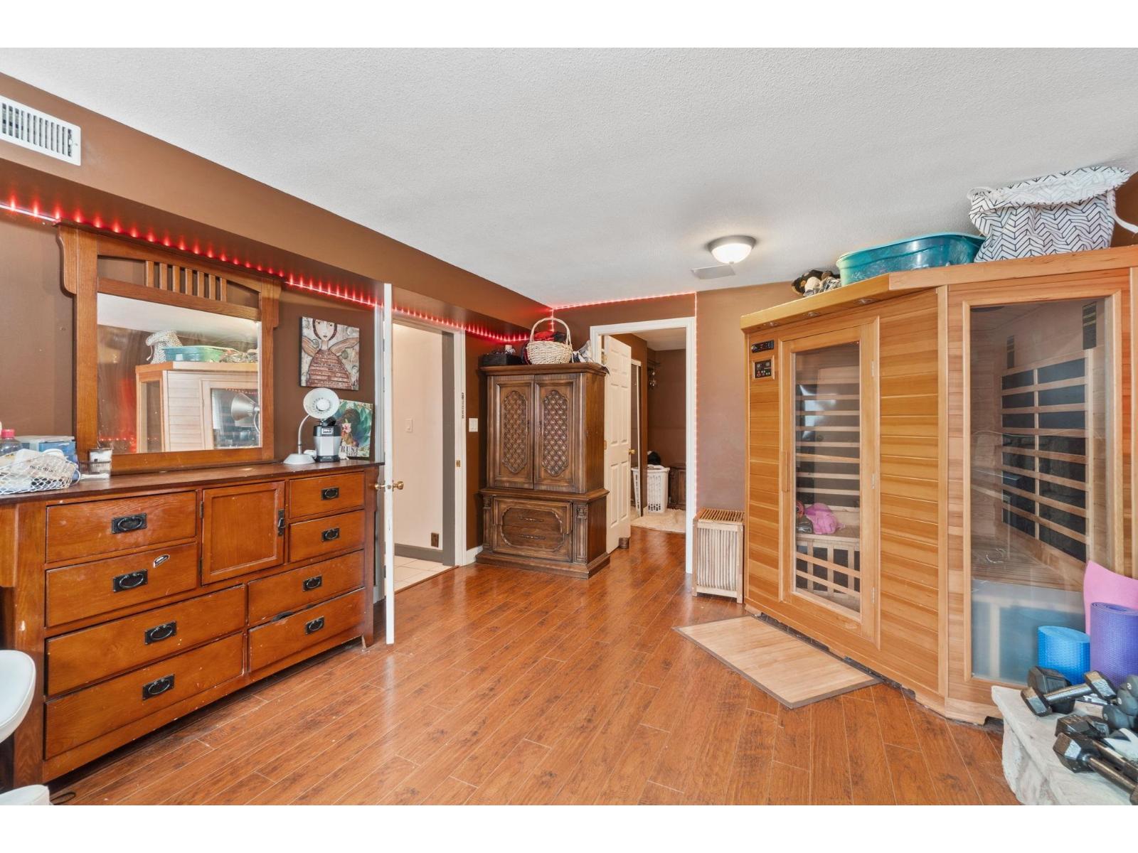 4900 200th Street, Langley, British Columbia  V3A 1L5 - Photo 26 - R3093263