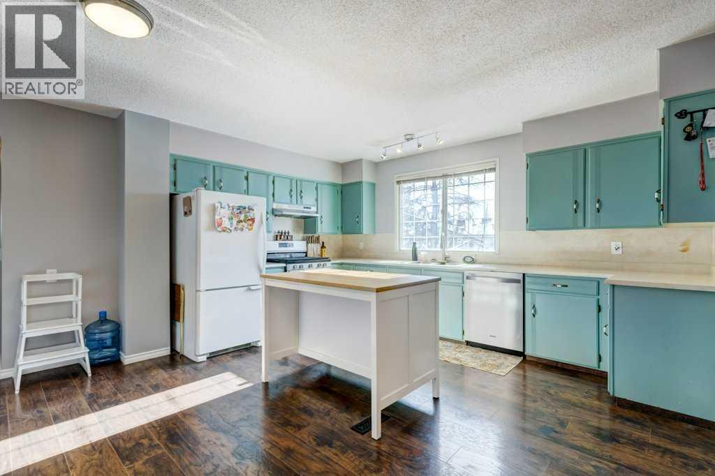 35 Penworth Place Se, Calgary, Alberta  T2A 4G4 - Photo 8 - A2288575