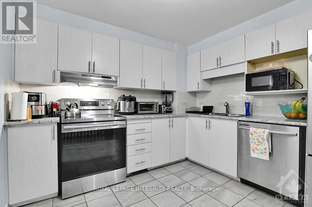 35 - 1880 Summerfields Crescent, Ottawa, Ontario  K1C 7B6 - Photo 7 - X12810302
