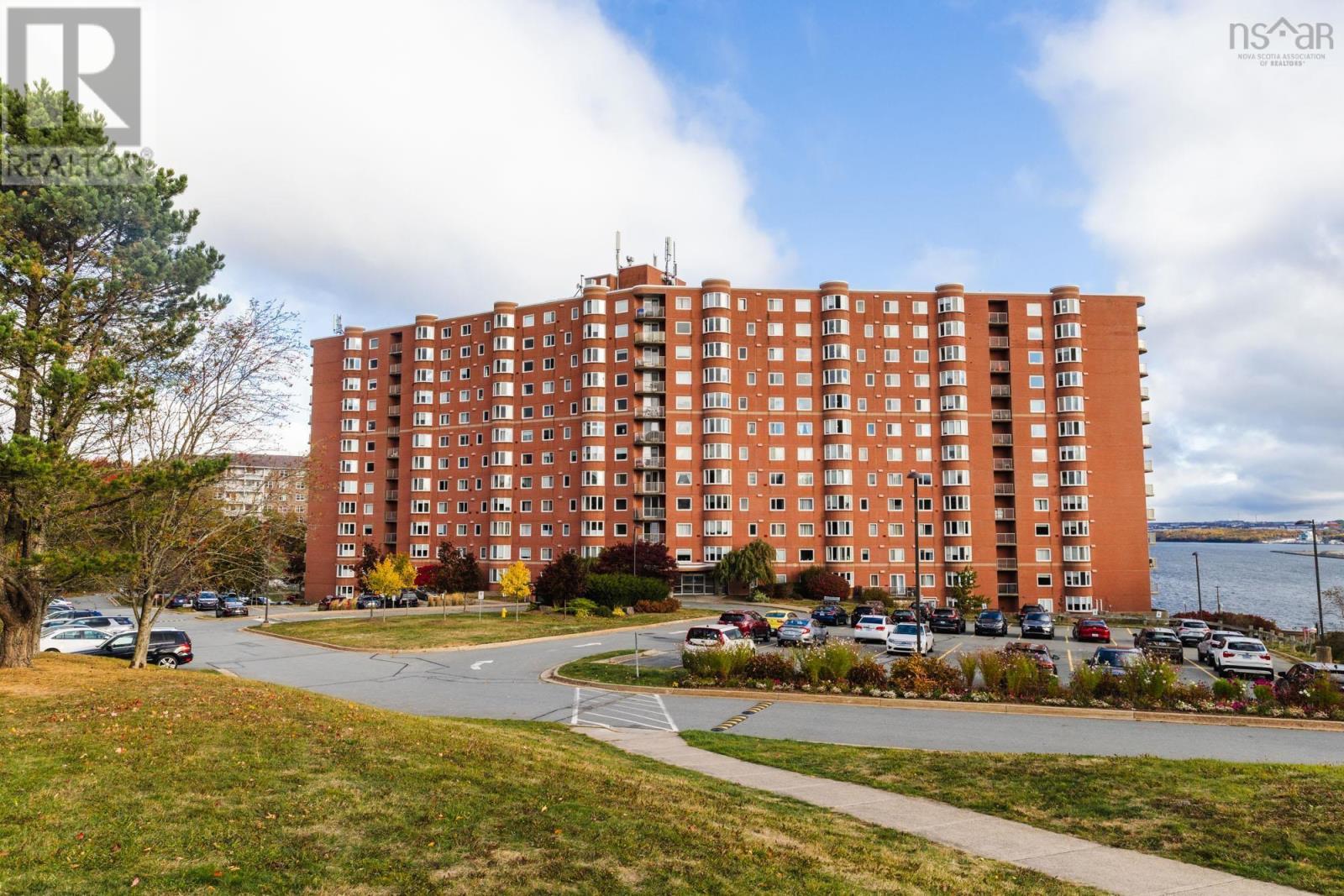 216 45 Vimy Avenue, Halifax, Nova Scotia