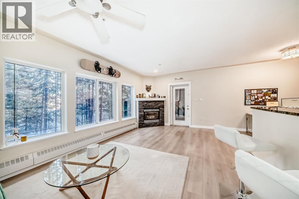 114, 30 Discovery Ridge Close Sw, Calgary, Alberta  T3H 5X5 - Photo 5 - A2276590