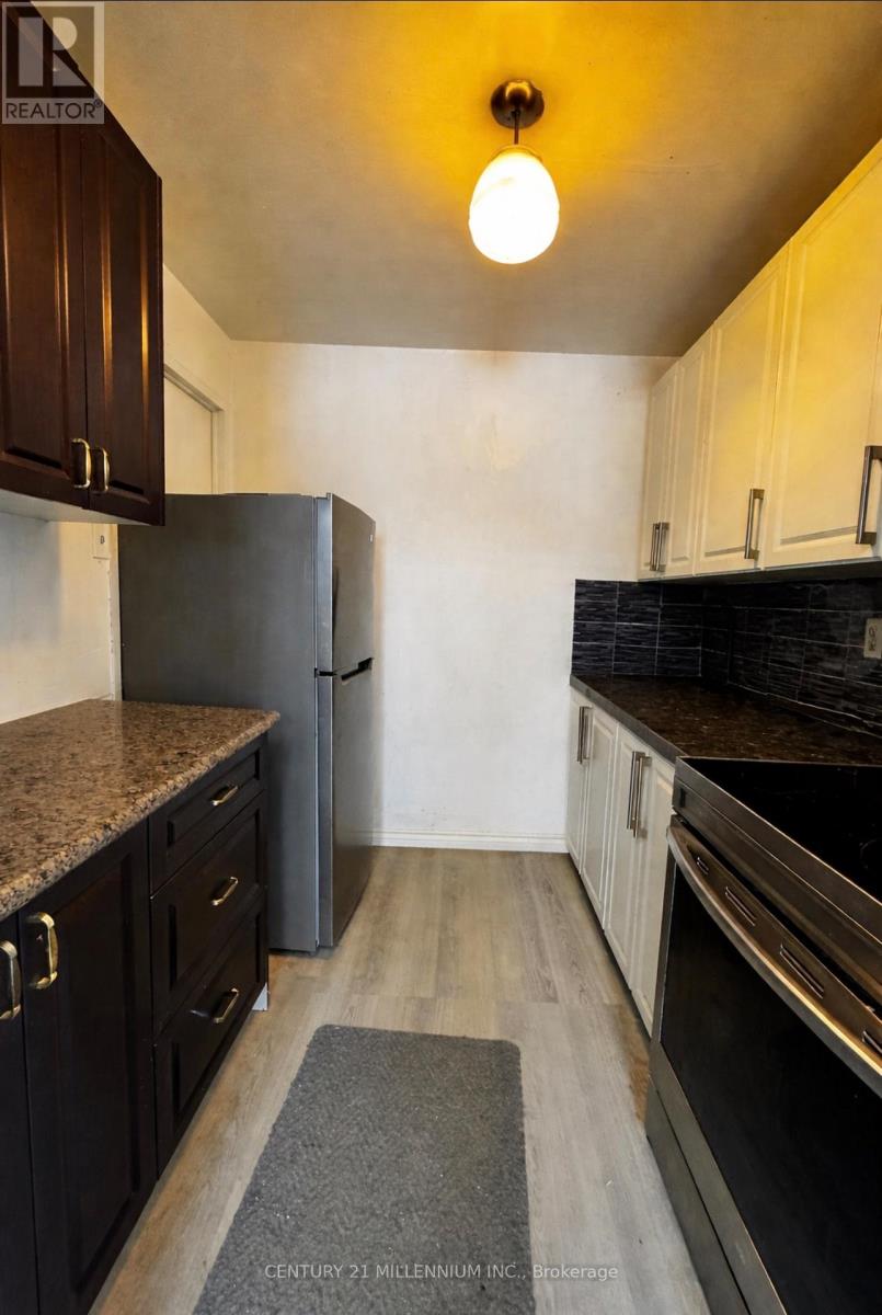 101 - 9 Princess Street, Orangeville, Ontario  L9W 1W1 - Photo 2 - W12823672