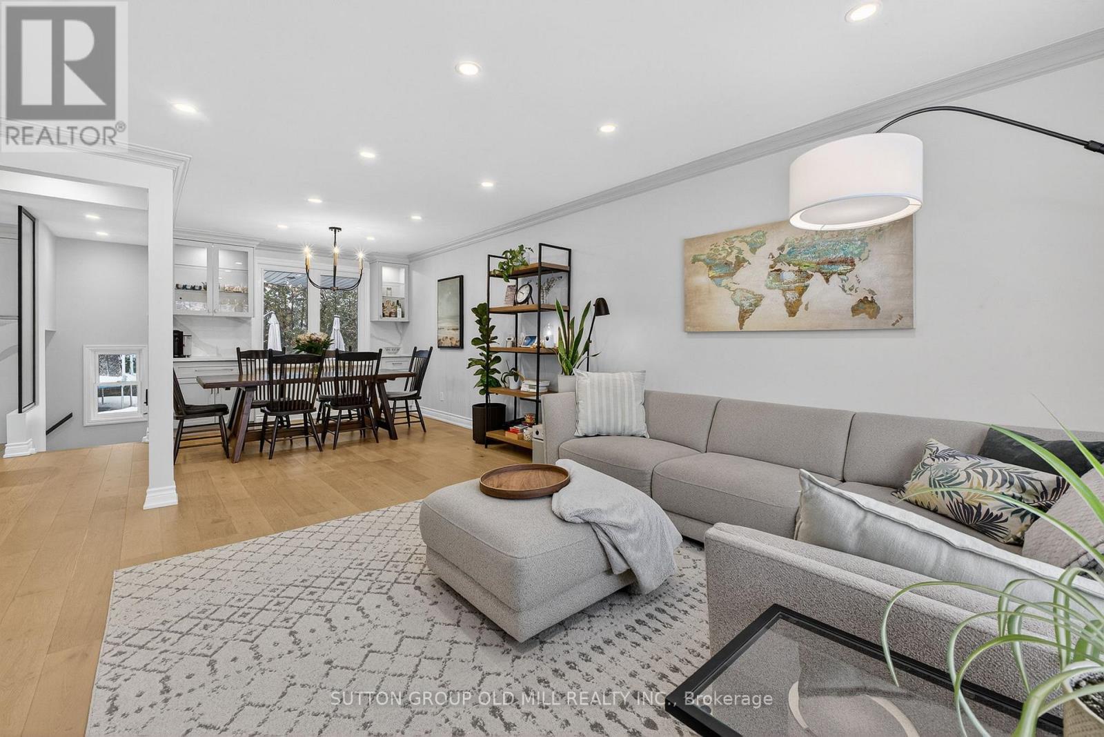 16 Brook Tree Crescent, Toronto, Ontario  M9P 1L1 - Photo 10 - W12823674