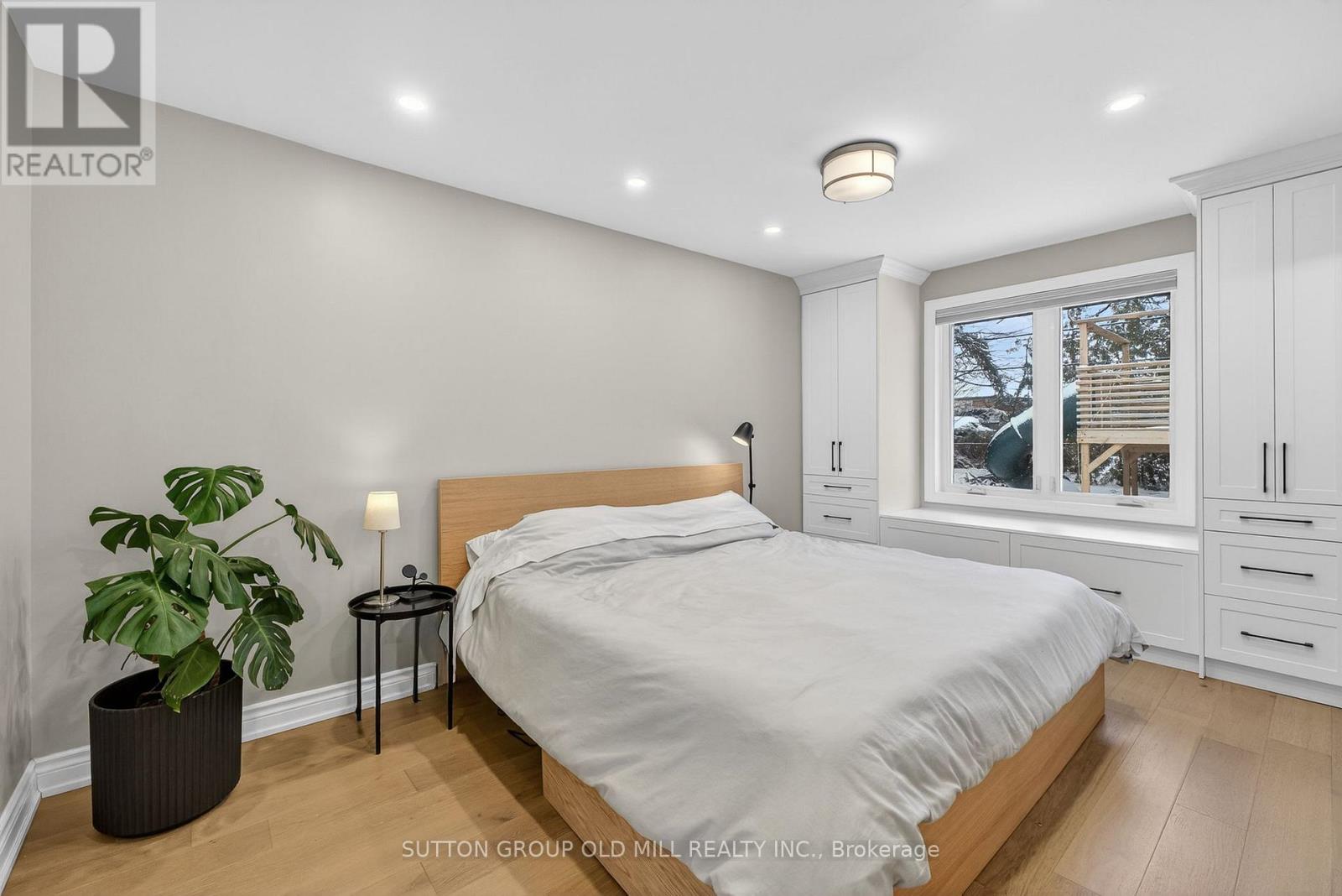 16 Brook Tree Crescent, Toronto, Ontario  M9P 1L1 - Photo 19 - W12823674