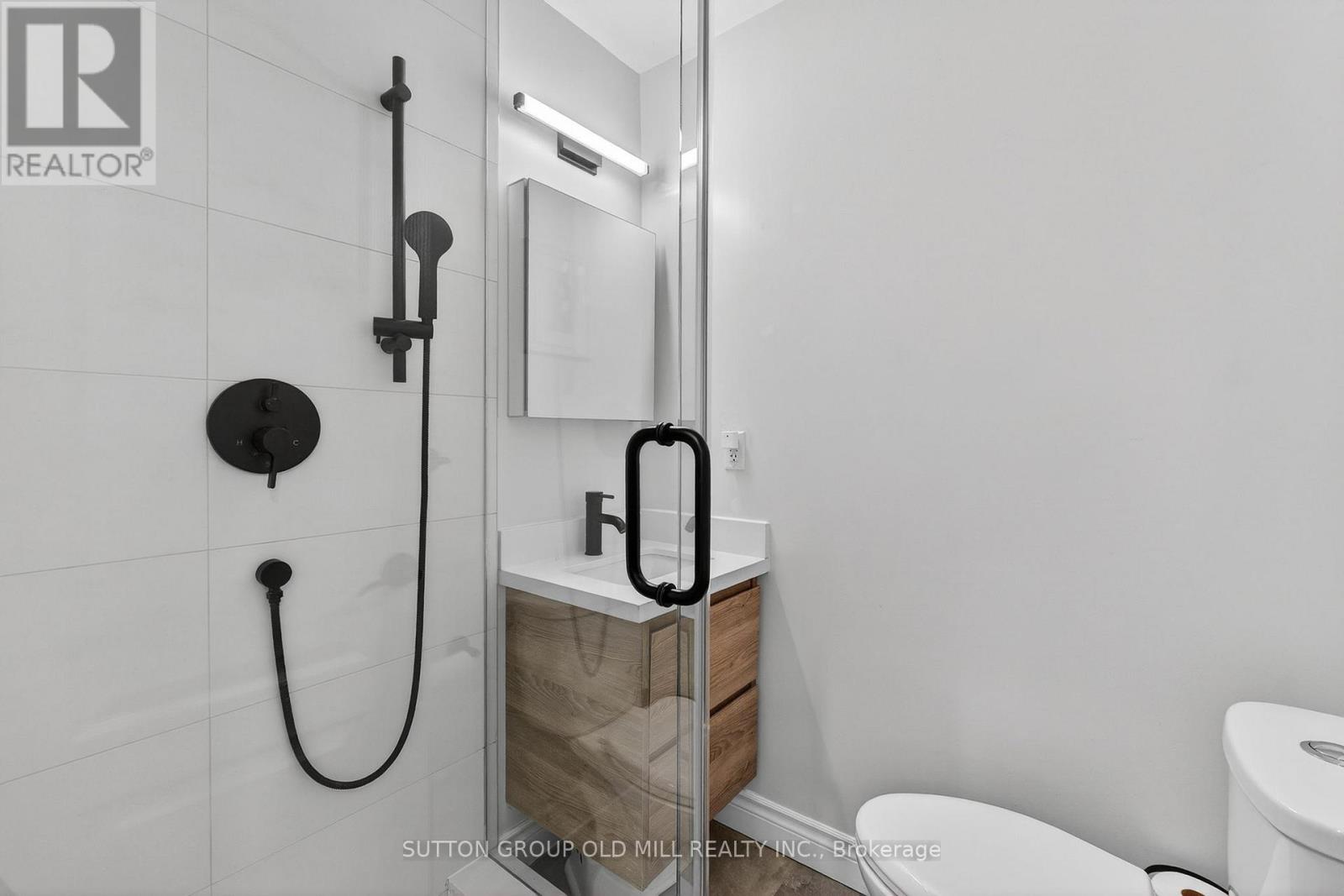 16 Brook Tree Crescent, Toronto, Ontario  M9P 1L1 - Photo 23 - W12823674