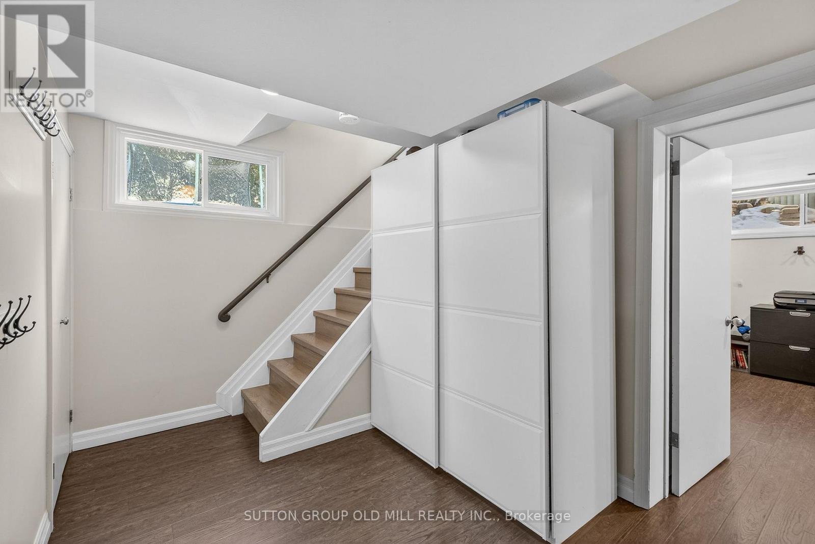 16 Brook Tree Crescent, Toronto, Ontario  M9P 1L1 - Photo 27 - W12823674