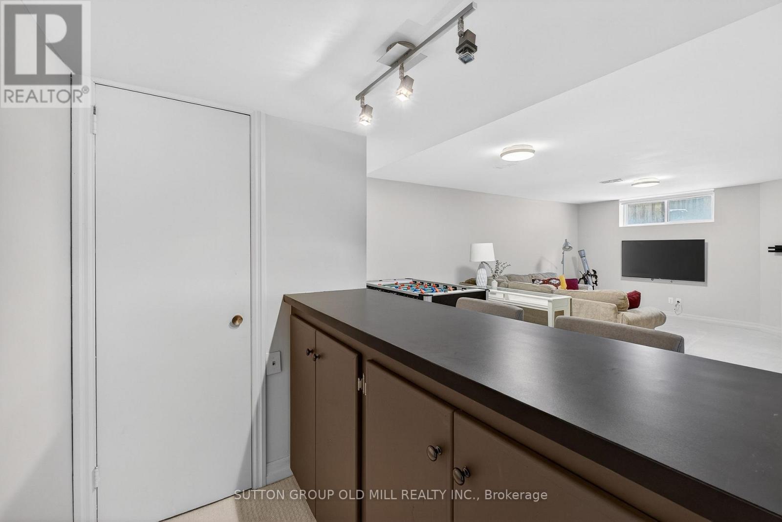 16 Brook Tree Crescent, Toronto, Ontario  M9P 1L1 - Photo 32 - W12823674