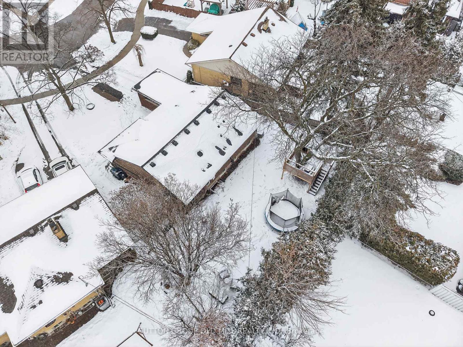 16 Brook Tree Crescent, Toronto, Ontario  M9P 1L1 - Photo 46 - W12823674