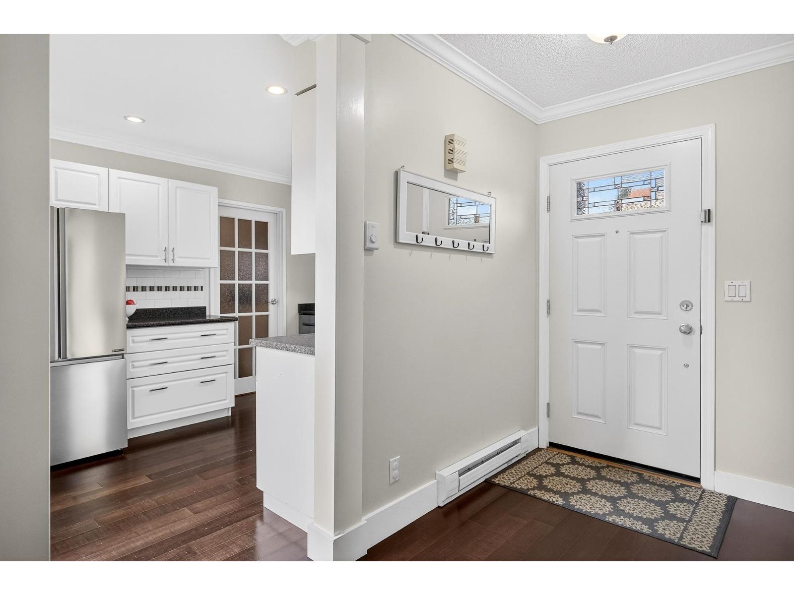 6030 E Greenside Drive, Surrey, British Columbia  V3S 5M8 - Photo 5 - R3093224