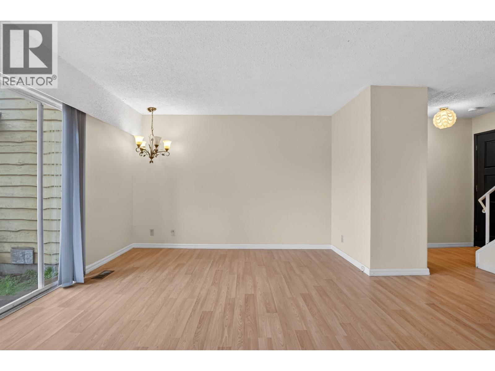 7290 11th Avenue, Burnaby, British Columbia  V3N 2M8 - Photo 17 - R3080785