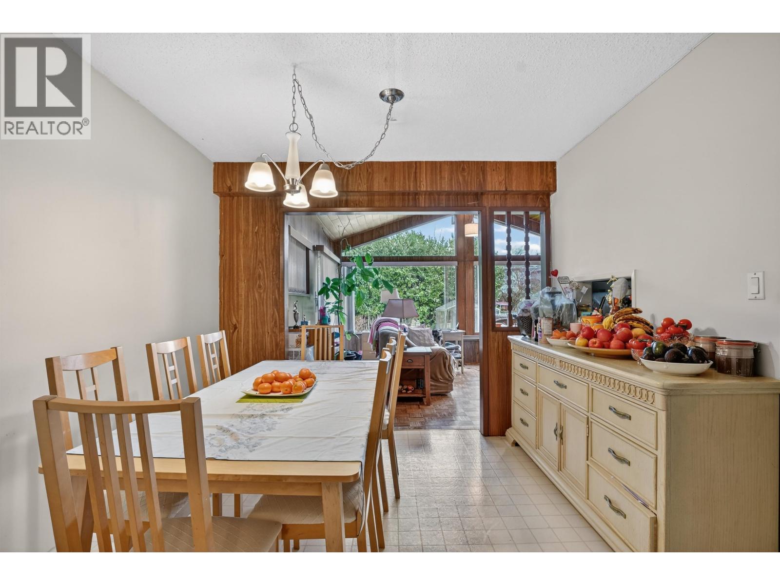 7290 11th Avenue, Burnaby, British Columbia  V3N 2M8 - Photo 5 - R3080785